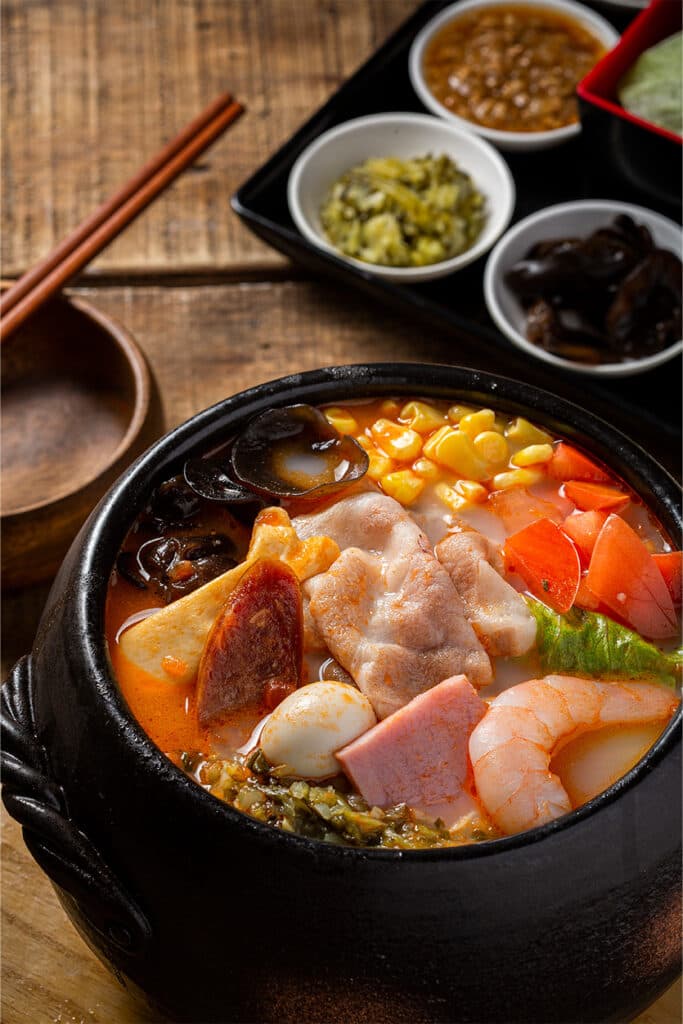 Tomato Crossing-the-Bridge Rice Noodle Soup