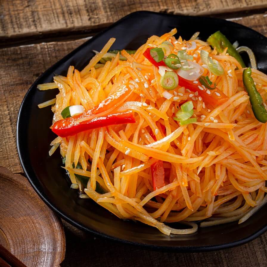 Potato Slices with Chili Sauce