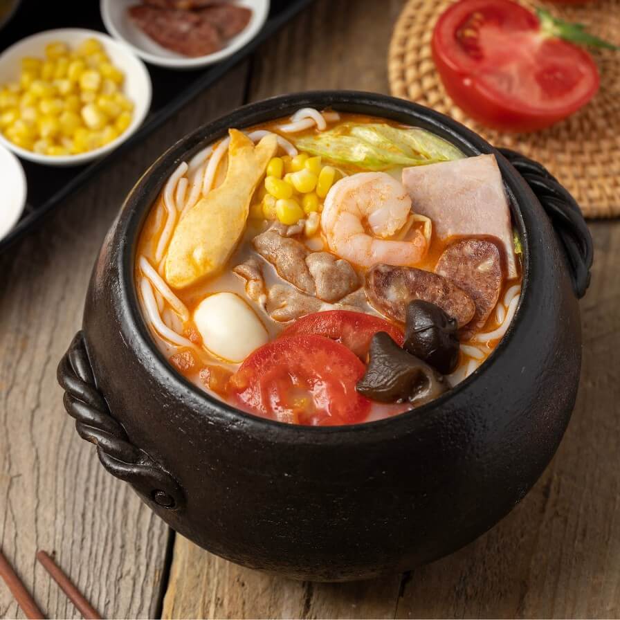 Tomato Crossing-the-Bridge Rice Noodle Soup