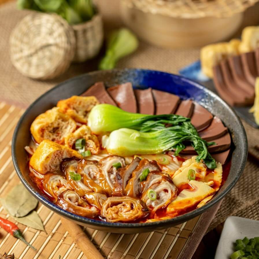 Braised Pork Intestine & Red Konjac in Rice Noodle Soup